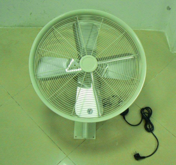 Quạt treo tường phun sương Dasin KTW-1845